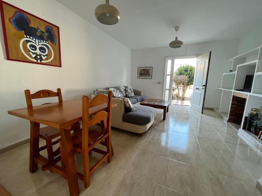 Playa Chica Apt With Terrace 100 M From The Sea ปูแอร์โตเดลคาร์เมน ภายนอก รูปภาพ
