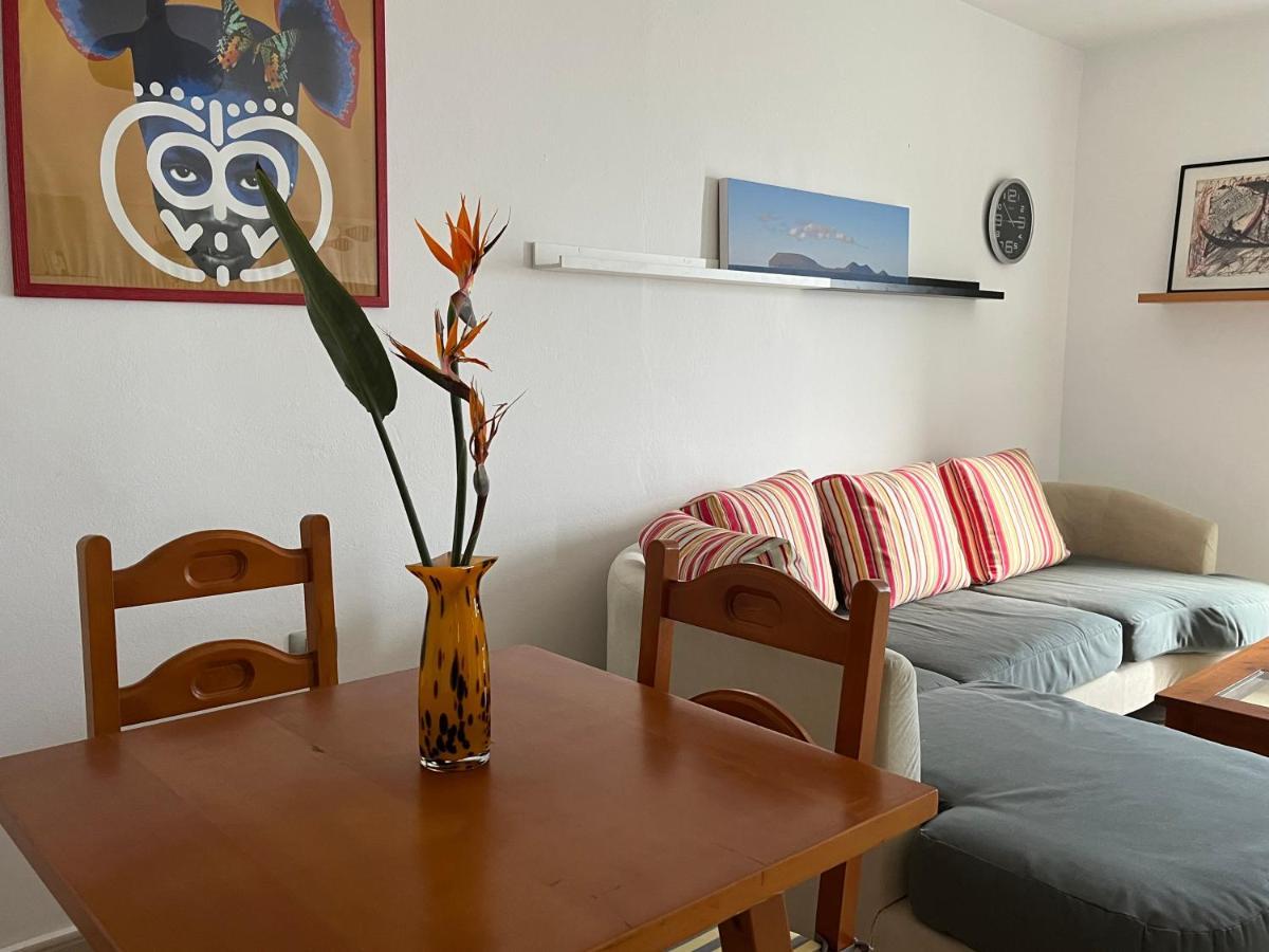Playa Chica Apt With Terrace 100 M From The Sea ปูแอร์โตเดลคาร์เมน ภายนอก รูปภาพ